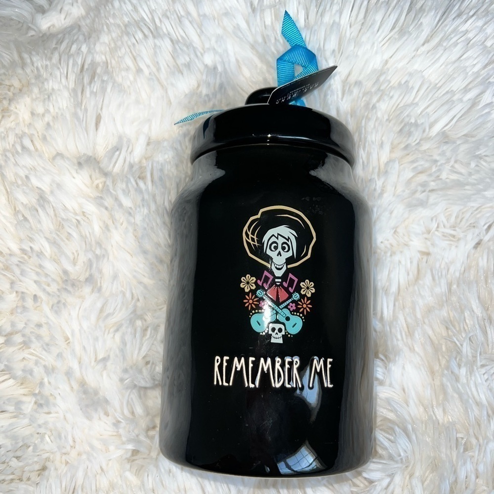 RAE DUNN Disney Pixar Coco Héctor "REMEMBER ME" Black 9" Canister Day D…